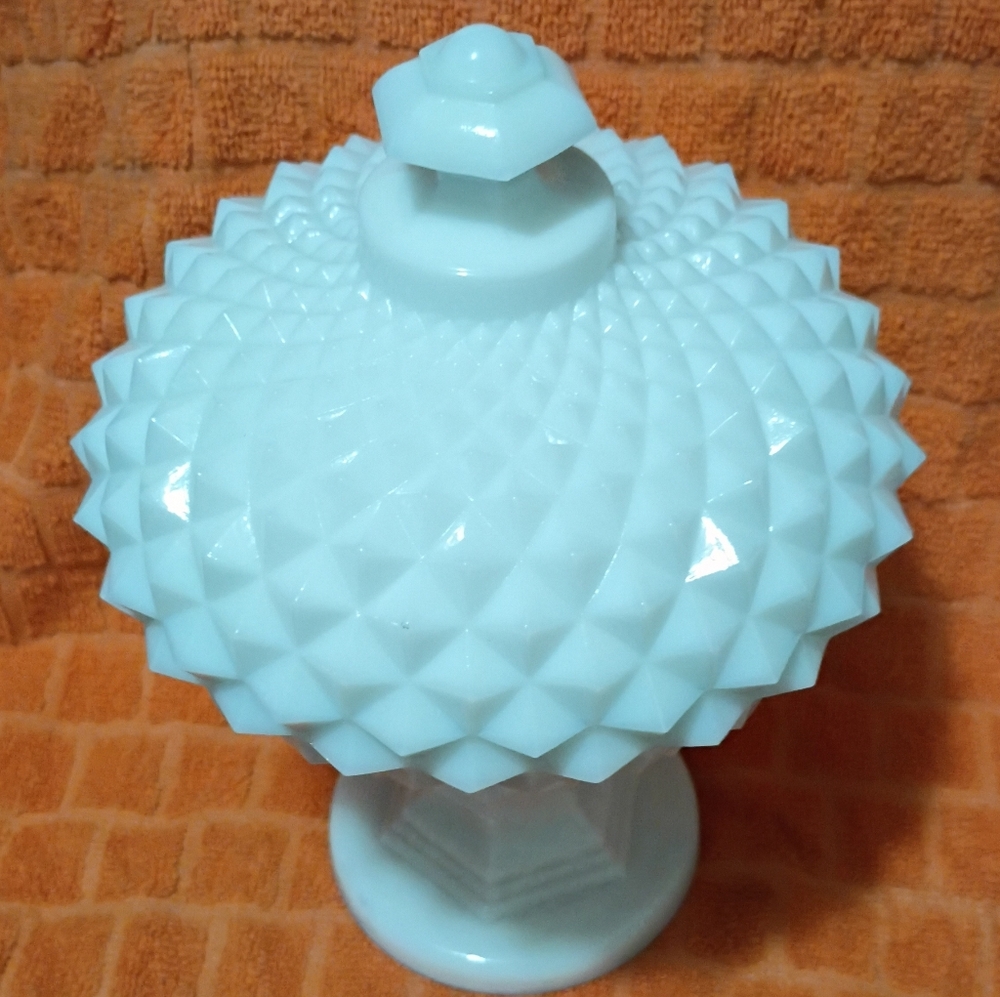Westmoreland White Glass Art Piece